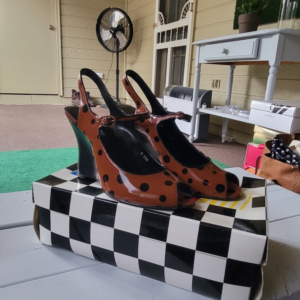 Nascar Polka Dot Wedges
